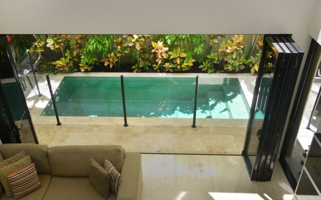 OneLuxe Luxury Holiday House
