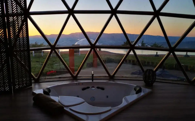 Natura Glamping