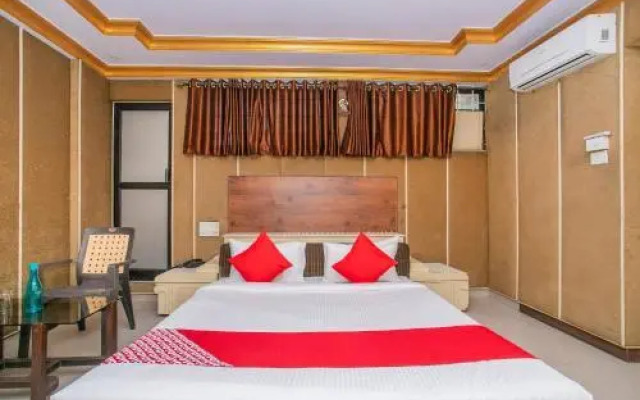 Rajatha Mahal By OYO Rooms