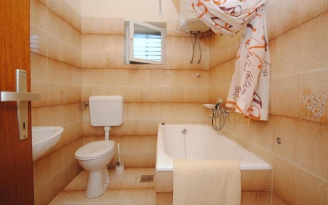 Rina - 200 m from beach - A1(6)