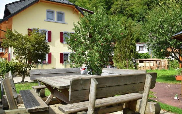 Tranquil Apartment in Geschwend near City Center & River