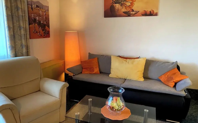 Cozy ans Spacious Apartment With Scenic Views