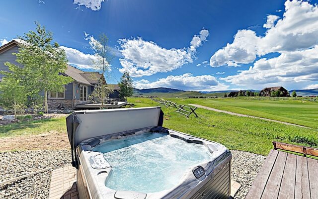 580 Granby - 3 Br Home