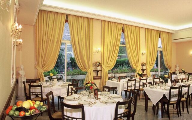 Hotel Excelsior