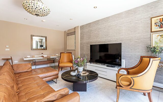 Stunning Flat in the Heart of Parsons Green