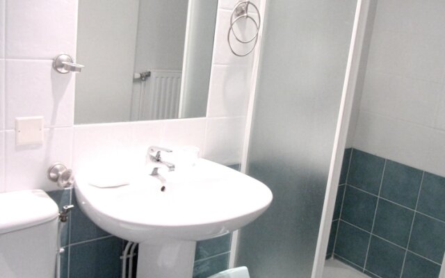 House With 4 Bedrooms in Saint-andré-en-vivarais, With Furnished Garde