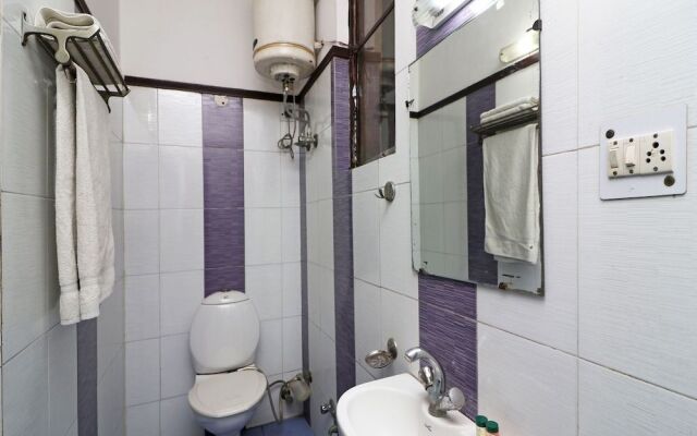 OYO 24788 Hotel Samrat