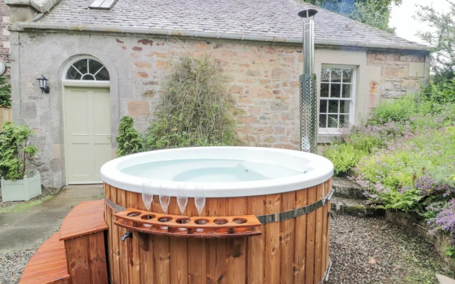 Trefoil Cottage