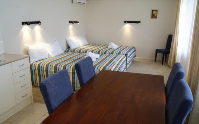 Econo Lodge Absolute Lakes Entrance Motel