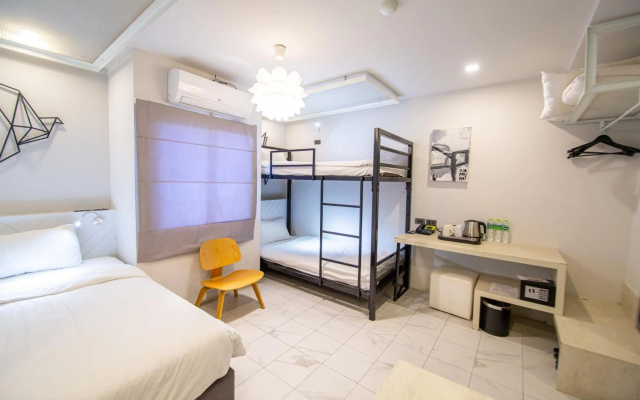 We Terminal Hotel
