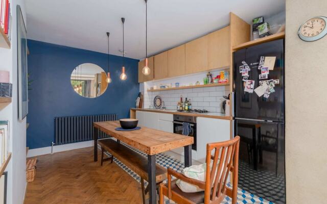 Modern 1BR Home in Trendy Dalston W/terrace