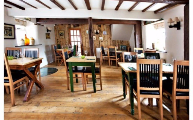 Harewood End Inn