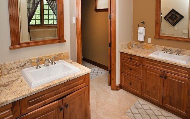 Intermountain Chalet