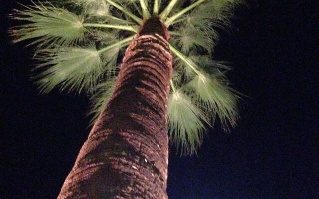 Beverly Laurel Hotel at West Hollywood