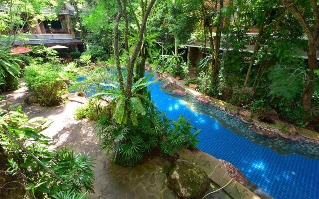 100 Islands Resort & Spa
