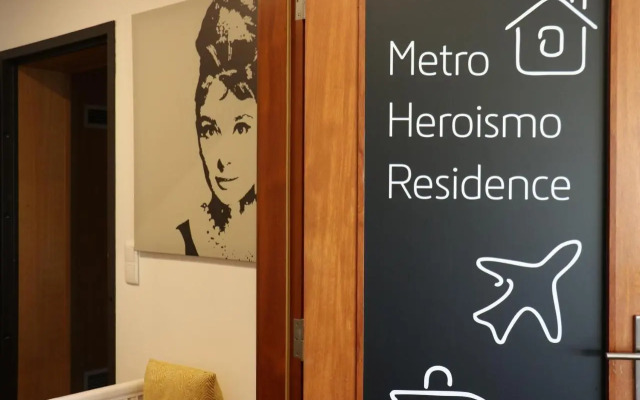 Metro Heroismo Residence