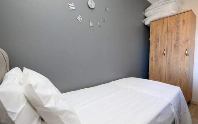 Studio Flat With Shared Pool Near Sabiha Gokcen