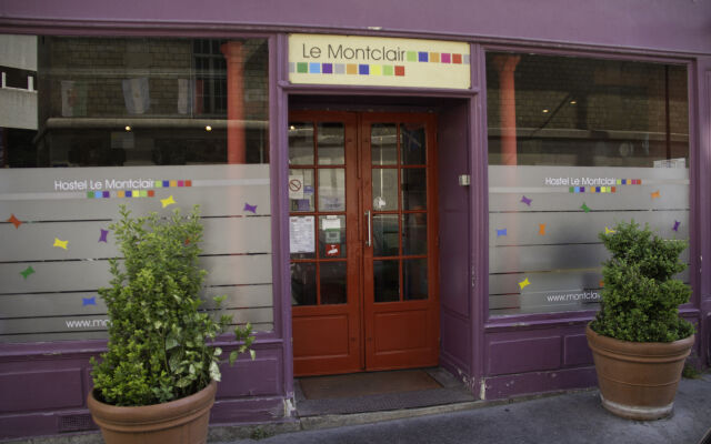 Le Montclair Montmartre by River - Hostel