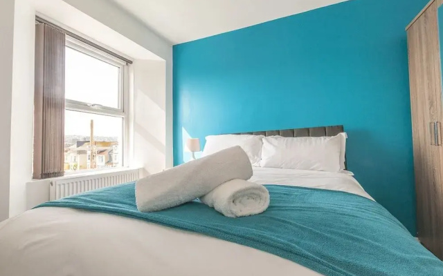 Five Way Apartments