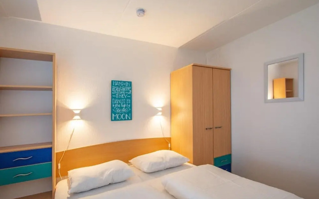 Spacious Holiday Apartment for 4 People