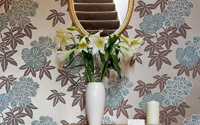 Leaded Light - Guest House