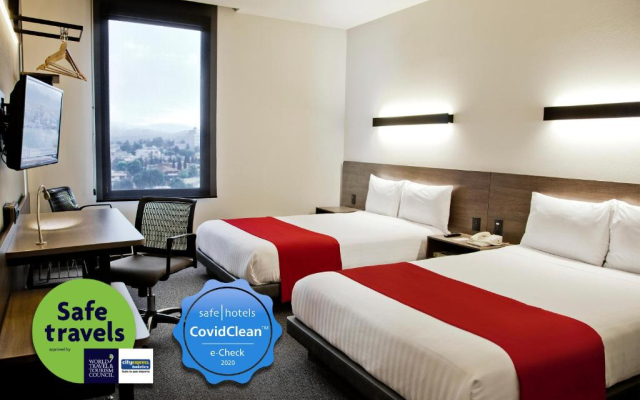 Holiday Inn Express Mexico City Satelite