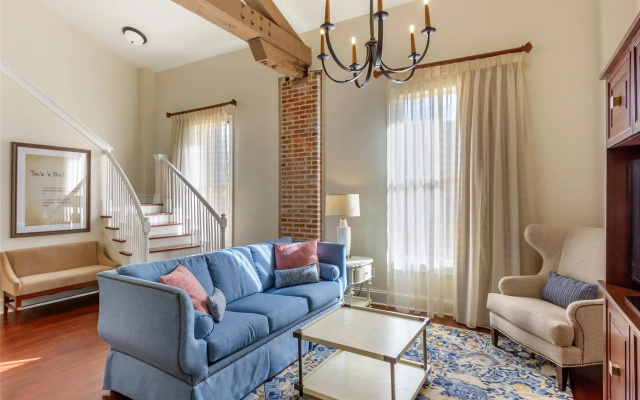 Hilton Vacation Club Lodge Alley Inn Charleston