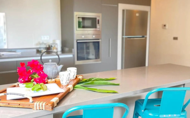 Manuia luxury apartment - Tahiti Punaauia -Wi-Fi Netflix pool & gym