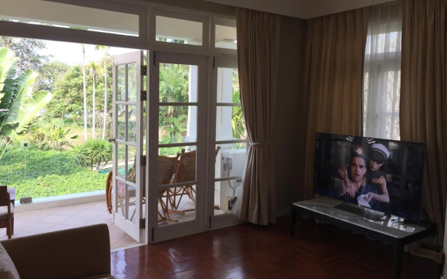 Baan Dhewaran Beachfront Villa