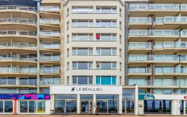 Apartment With Private Balcony