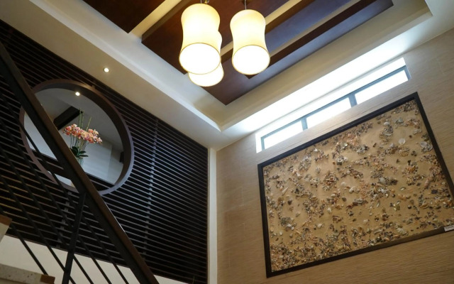 Tacloban Plaza Hotel