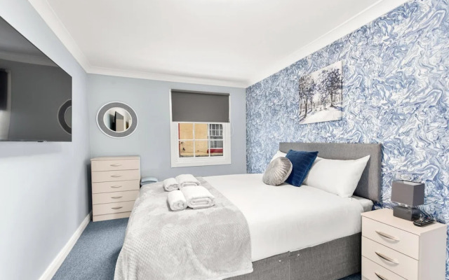 Town House Rooms