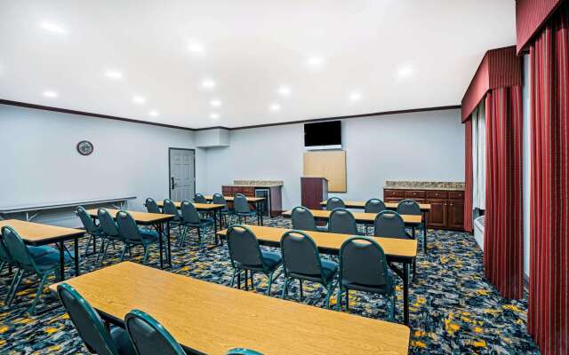 La Quinta Inn & Suites by Wyndham Cookeville