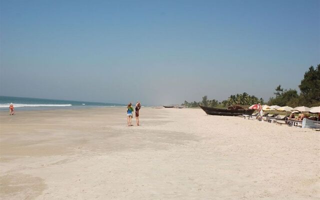 Regenta Resort Varca Beach