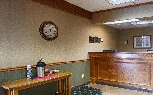 Rodeway Inn McPherson East