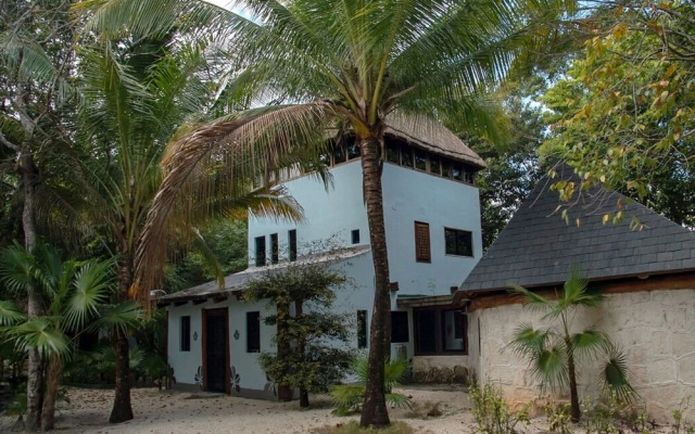 Raíces del Cielo Oasis Holístico