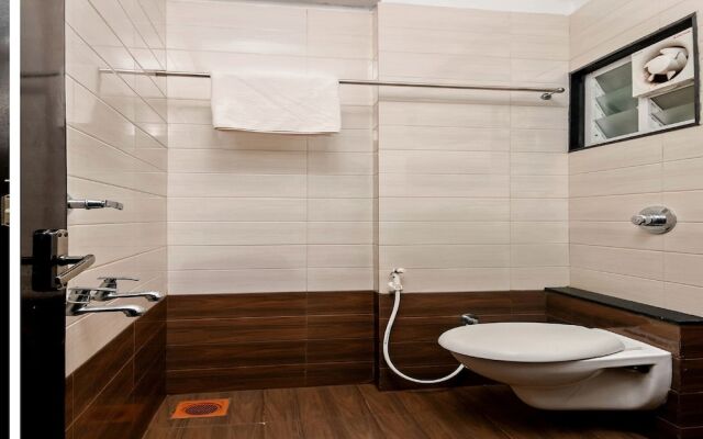 Samruddhi Lodge By OYO Rooms