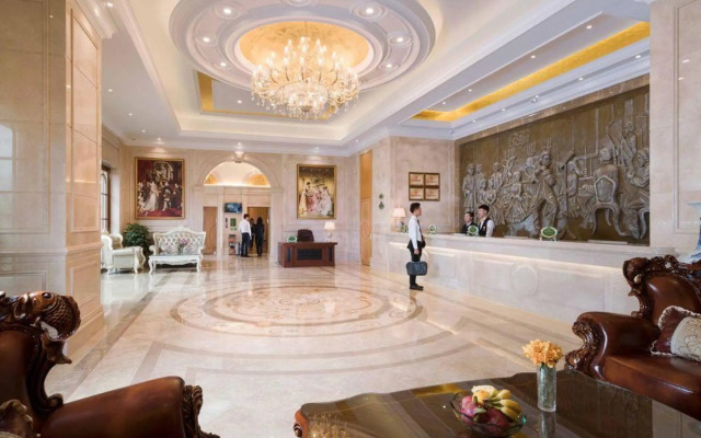 Vienna International Hotel (Li Guang Load Yong Run Plaza)