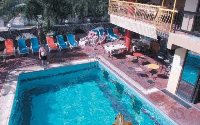 Tropic Marina