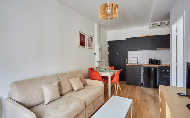 New Apartment Boulogne Facing the "passage"