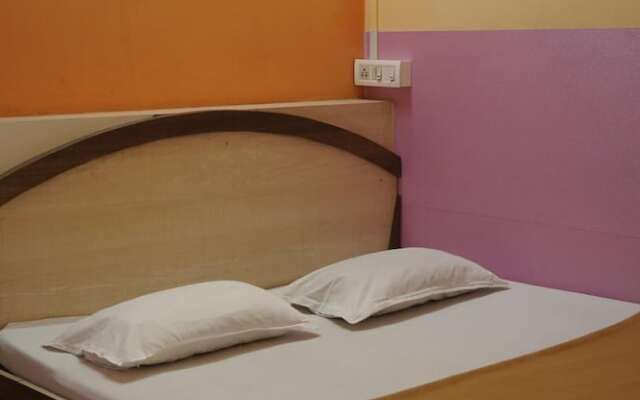 Hotel Aashish Deluxe Kolhapur