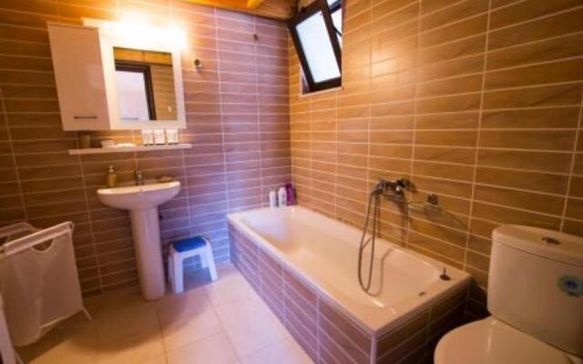 Holiday Home 3 Bedrooms 1 Bathroom - Kastellos