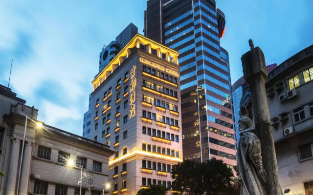 Metropole Hotel