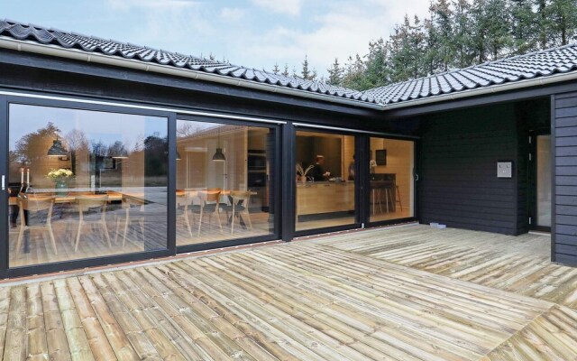 Luxurious Holiday Home in Ålbæk With Whirlpool