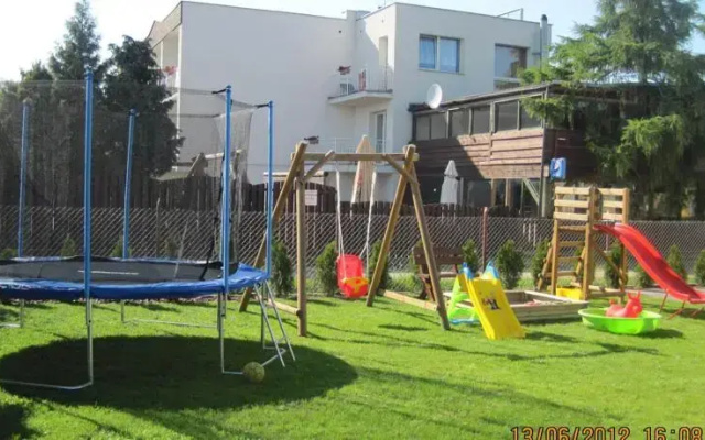 Willa Apollo
