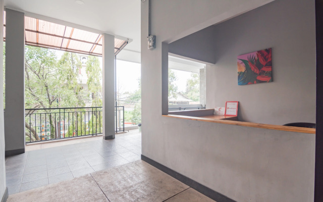 RedDoorz near Exit Toll Pasteur 4