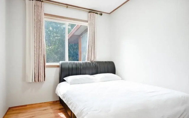 Yangyang Water Sol Valley Pension