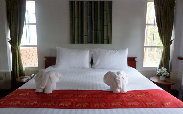Sappraiwan Elephant Resort & Sanctuary