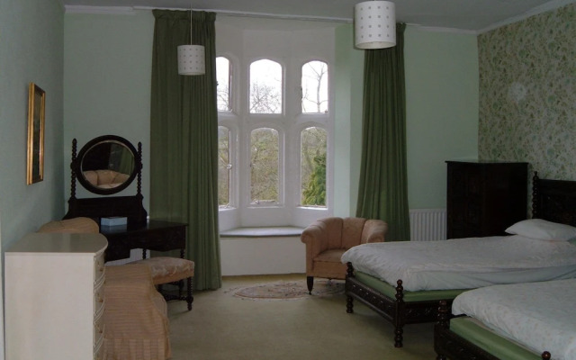 Greenham Hall