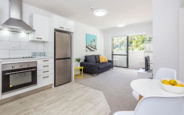 Peaceful apartment at Victoria Park